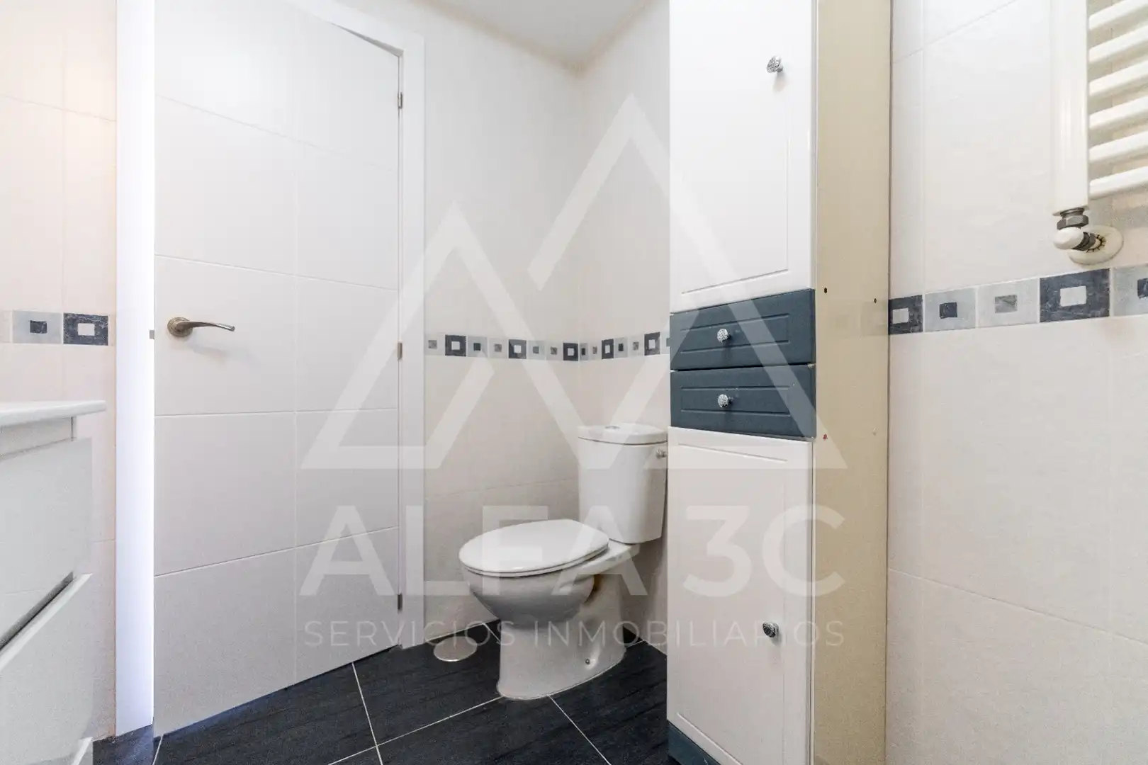 Badezimmer von Wohnung zum Verkauf in Soto del Real mit Heizung, Terrasse und Abstellraum