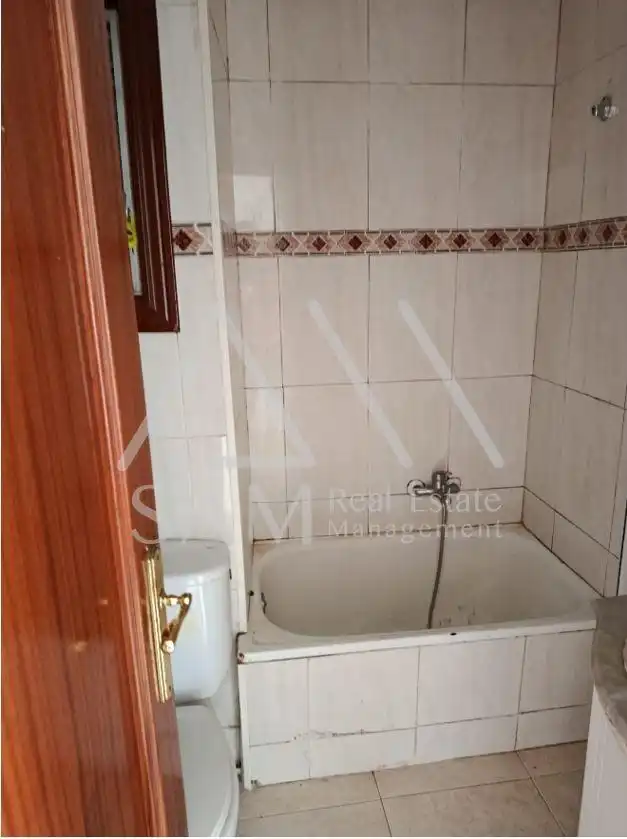 Badezimmer von Wohnung zum Verkauf in Badalona mit Balkon