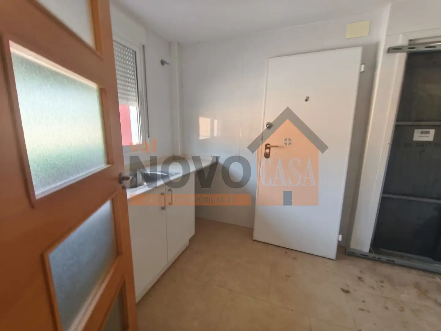 Kitchen of Houses for sale in Chiva  with Storage room and Swimming Pool