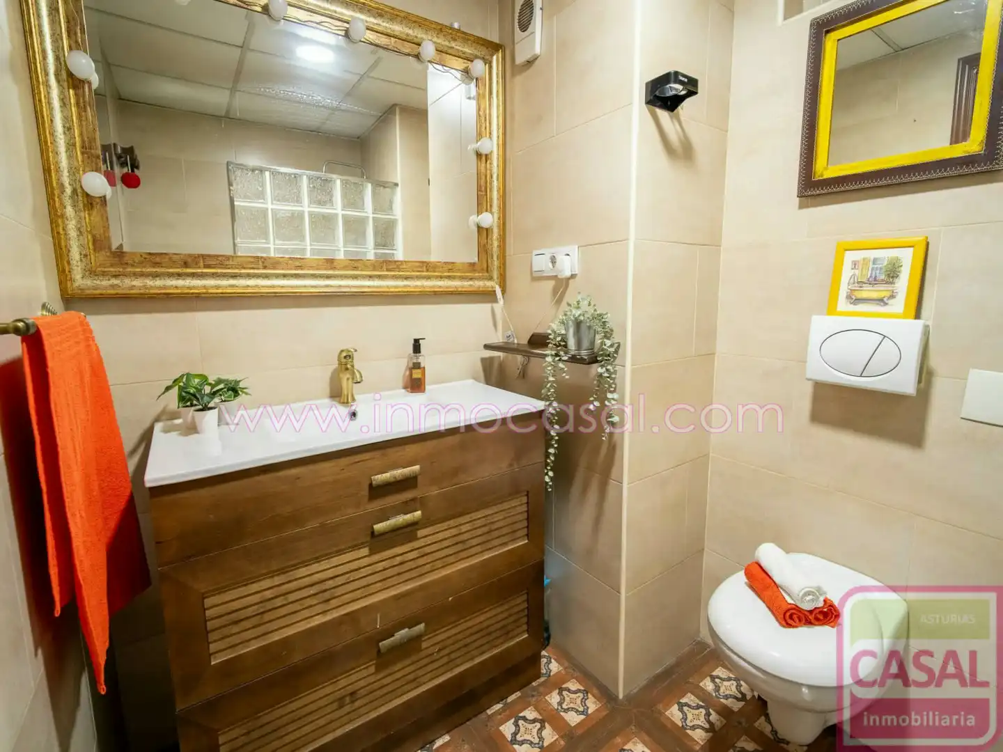 Badezimmer von Wohnung zum Verkauf in Fozaneldi - Tenderina - Ventanielles