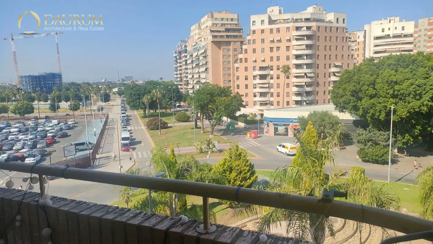 Exterior view of Flat for sale in Mislata  with Air Conditioner, Terrace and Furnished