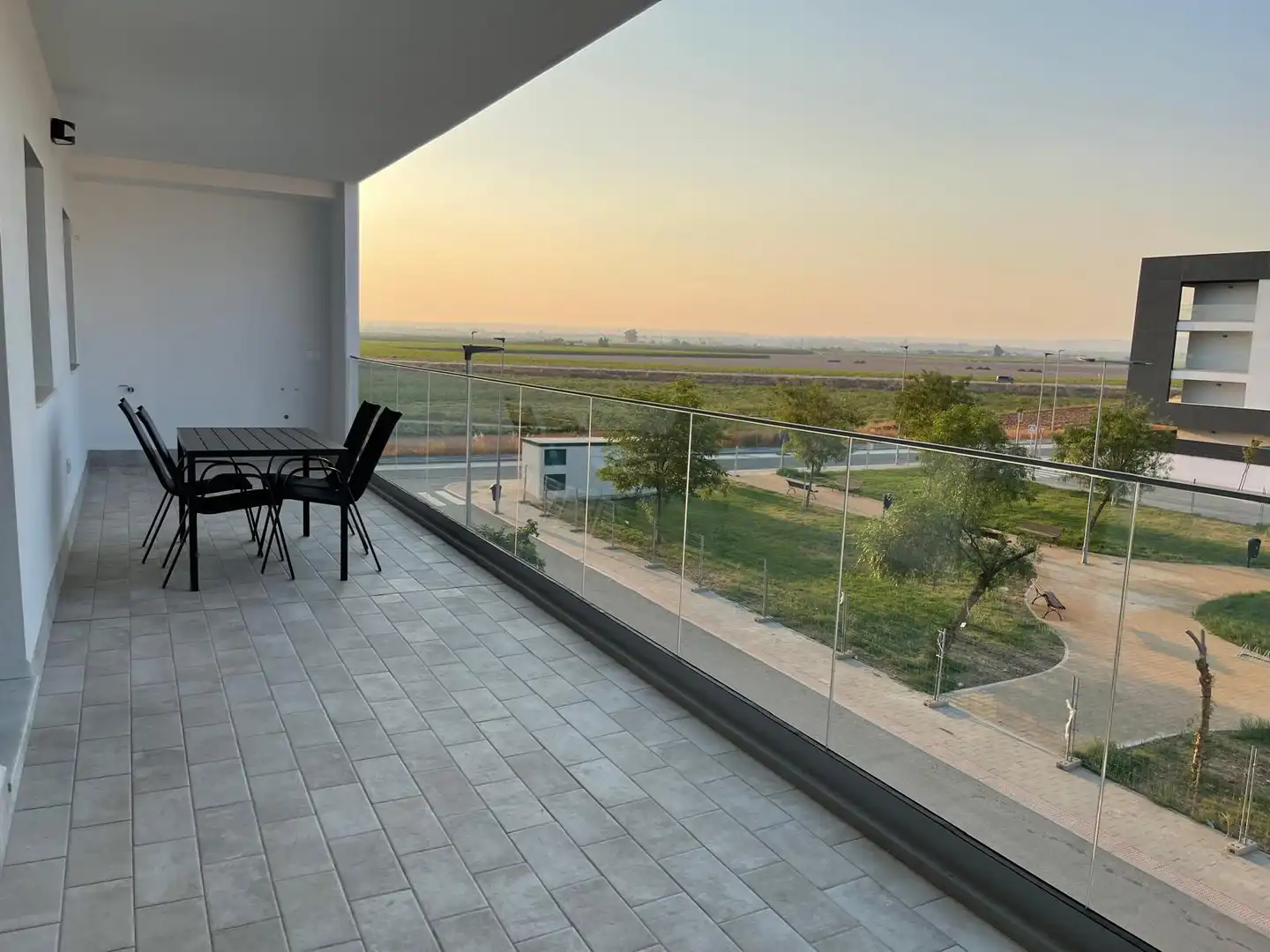 Terrasse von Wohnung zur Miete in La Rinconada mit Klimaanlage, Heizung und Terrasse