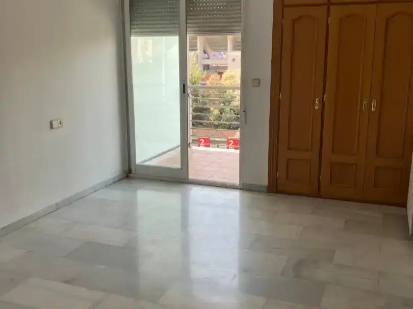 Terrassa de Pis de lloguer en Granada amb Aire condicionat, Traster i Balcó