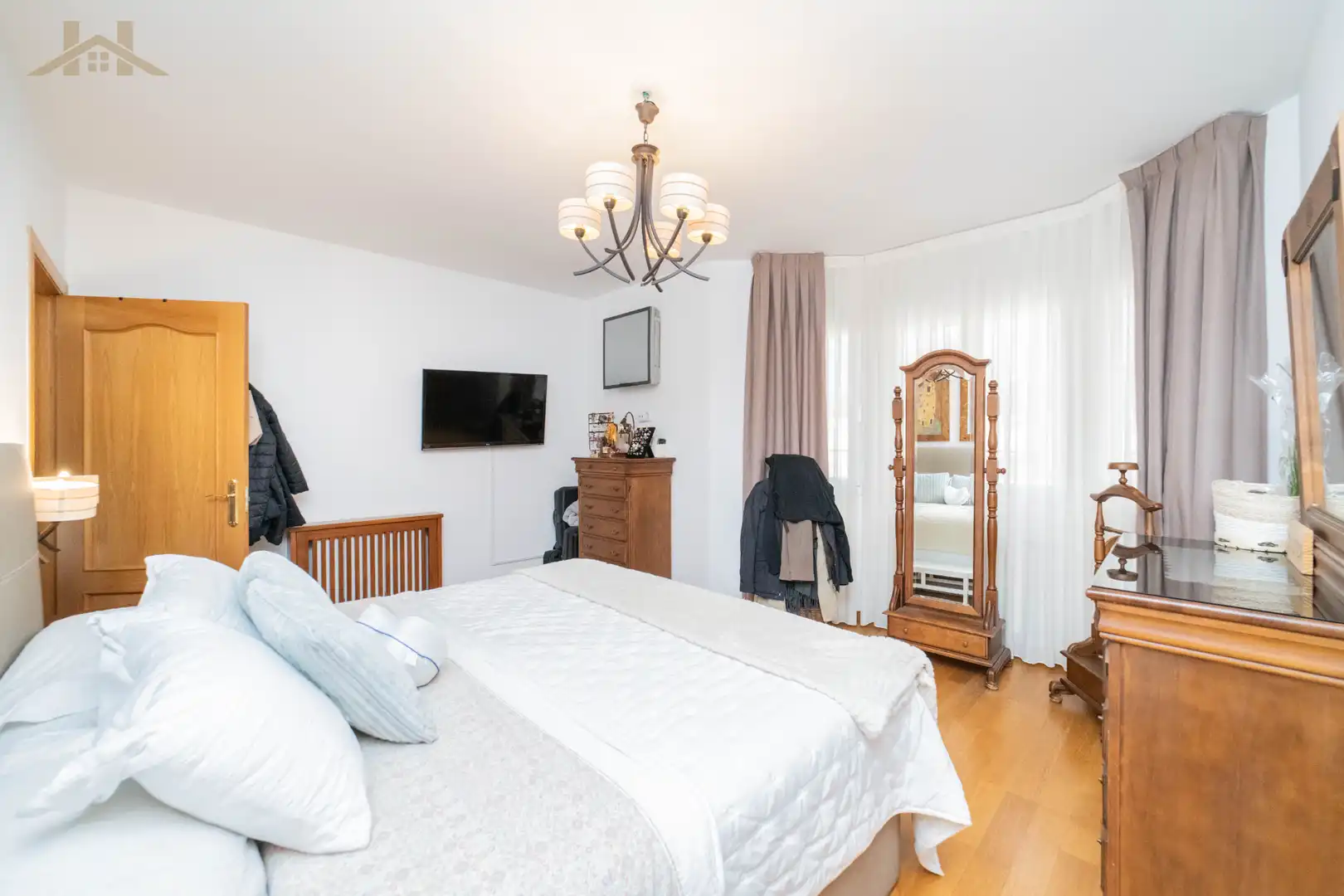 Habitación de Casa o chalet en venta en Ugena con Aire acondicionado, Calefacción y Jardín privado