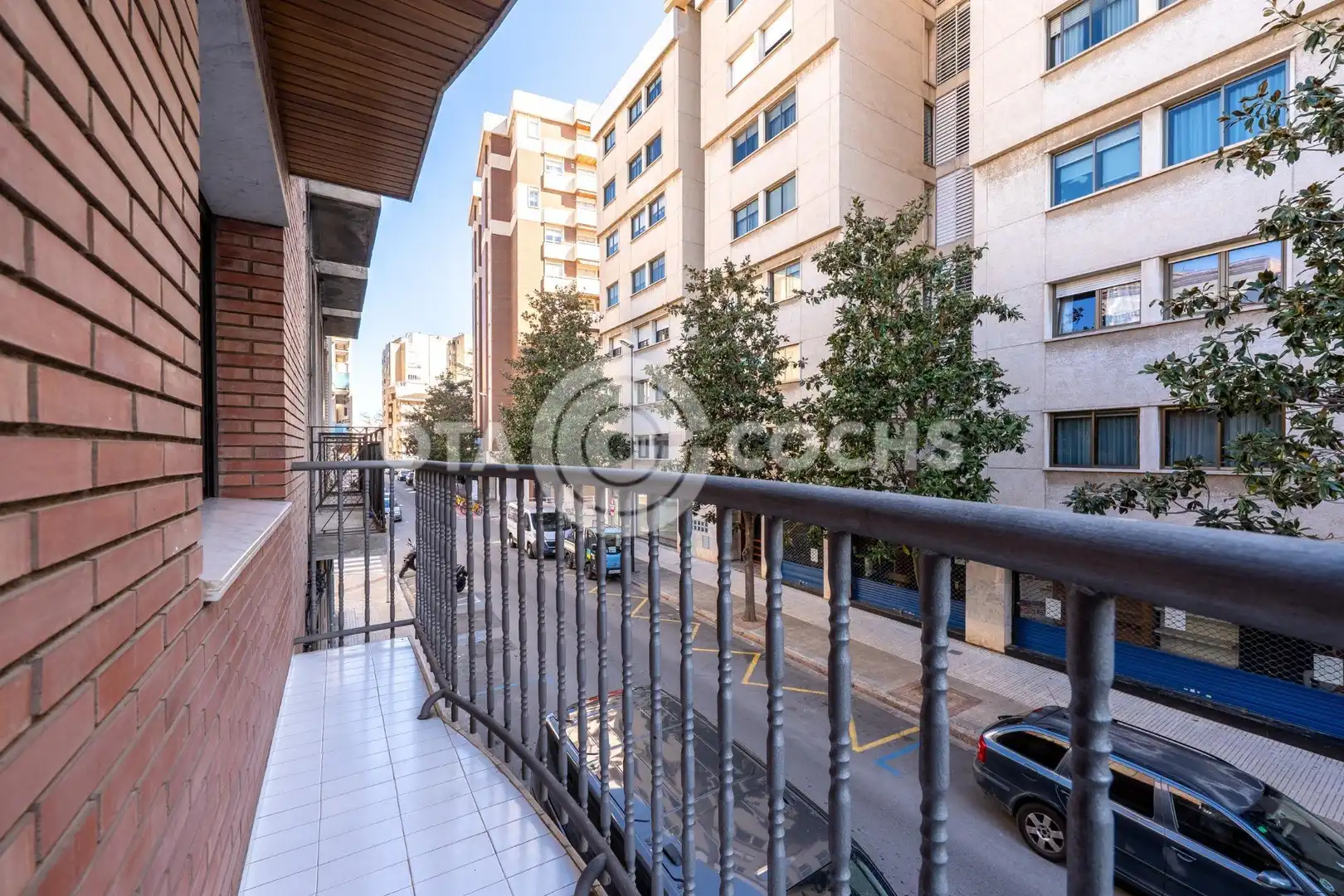 Vista exterior de Casa adosada en venda en Reus amb Aire condicionat, Calefacció i Jardí privat