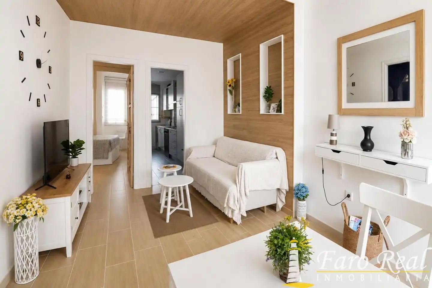 Sala d'estar de Apartament en venda en Sanlúcar de Barrameda amb Traster i Moblat