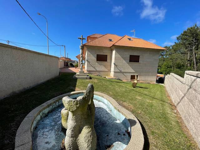 Casa-chalet en Venta en Carretera Dena Meaño, 16 en Meaño