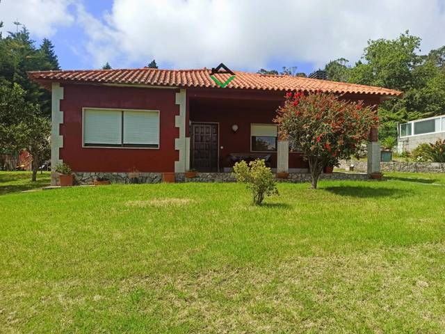 Casa-chalet en Venta en O Hío
