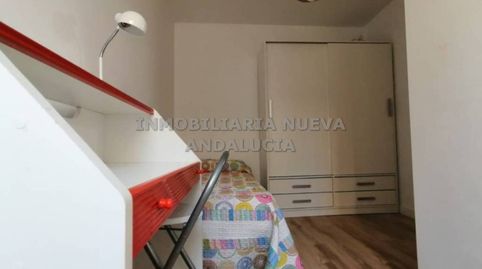 Foto 3 de Piso de alquiler en Plaza de Toros - Santa Rita, Almería Capital
