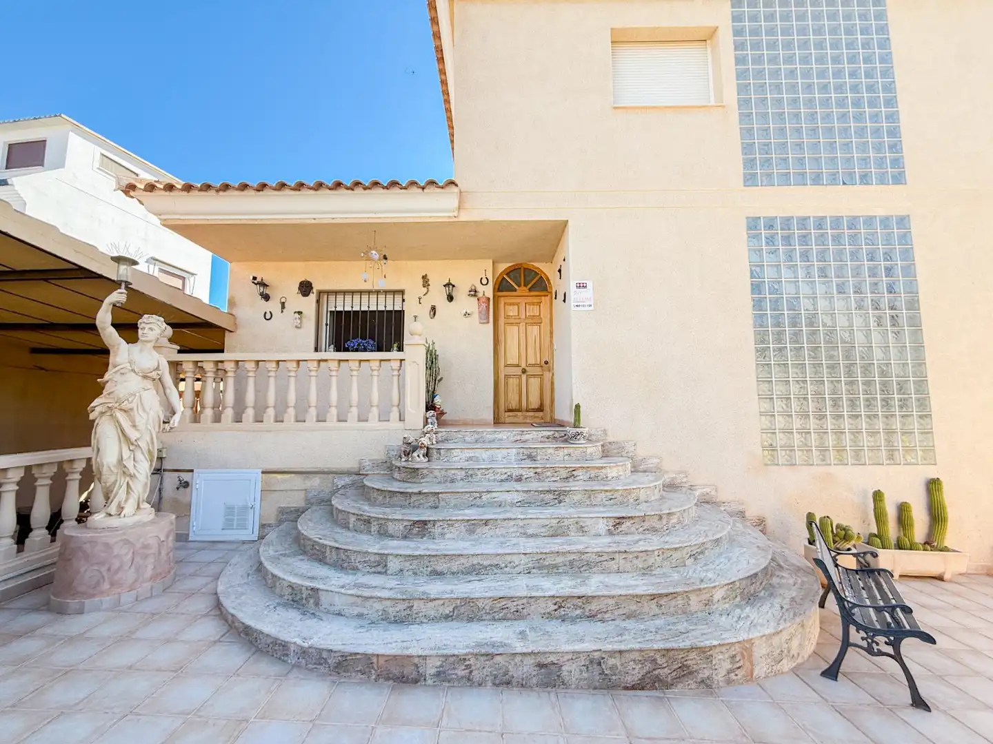 Vista exterior de Casa o chalet en venta en Águilas con Terraza, Trastero y Piscina