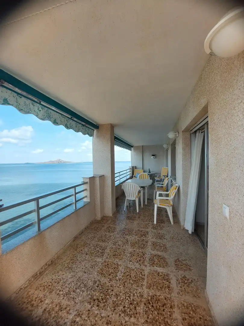 Terraza de Apartamento de alquiler en La Manga del Mar Menor con Terraza, Amueblado y Horno