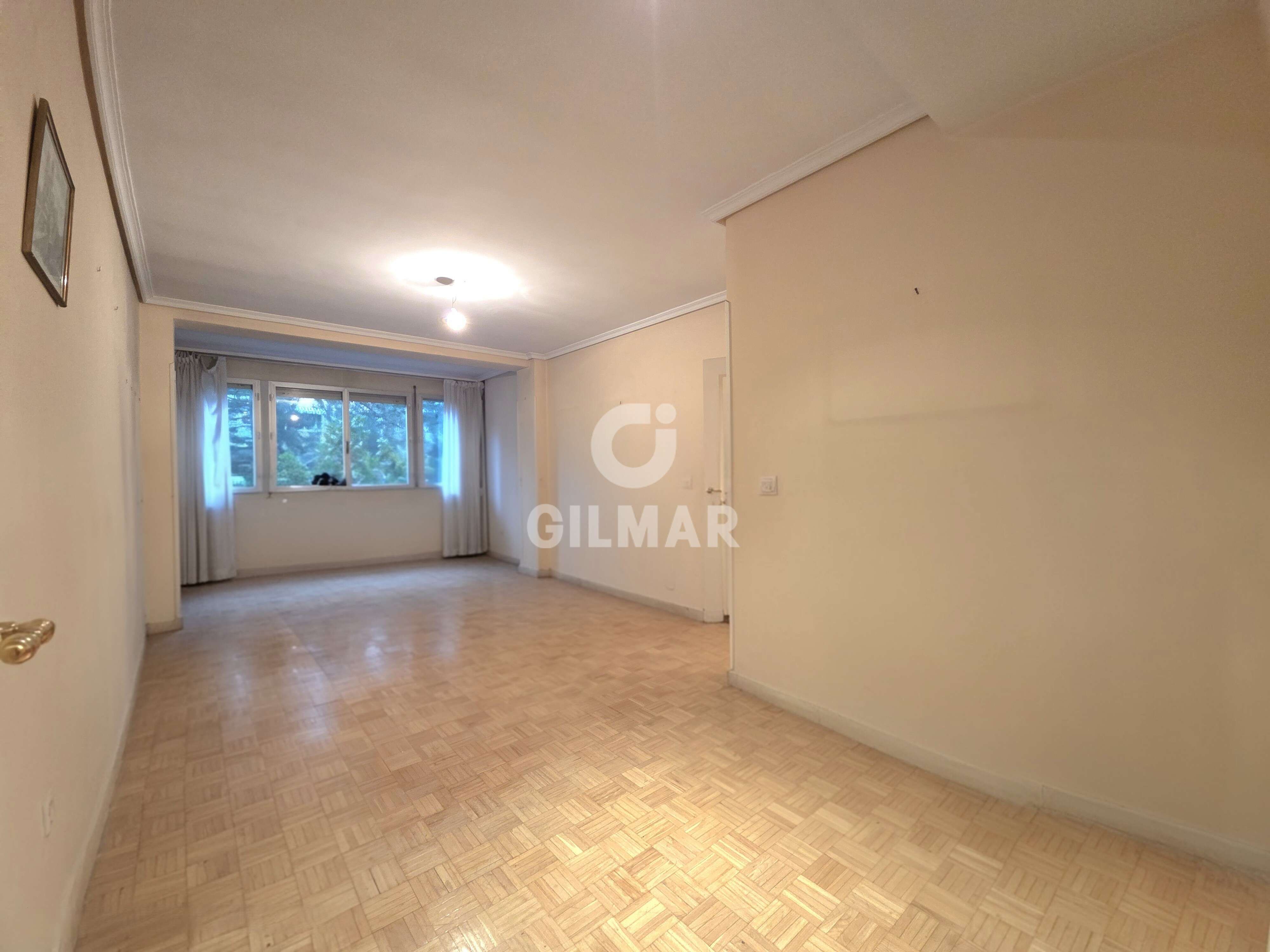 Flat for sale in Guindalera