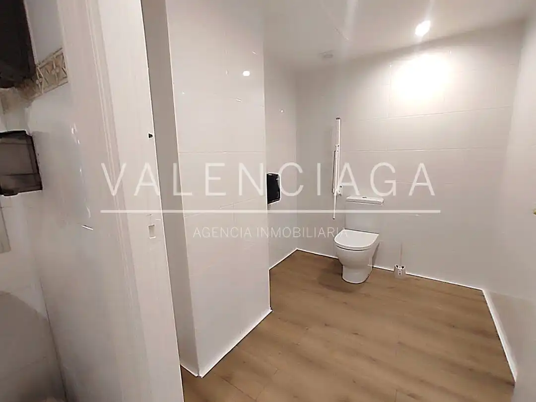 Oficina de alquiler en Donostia - San Sebastián  con Aire acondicionado