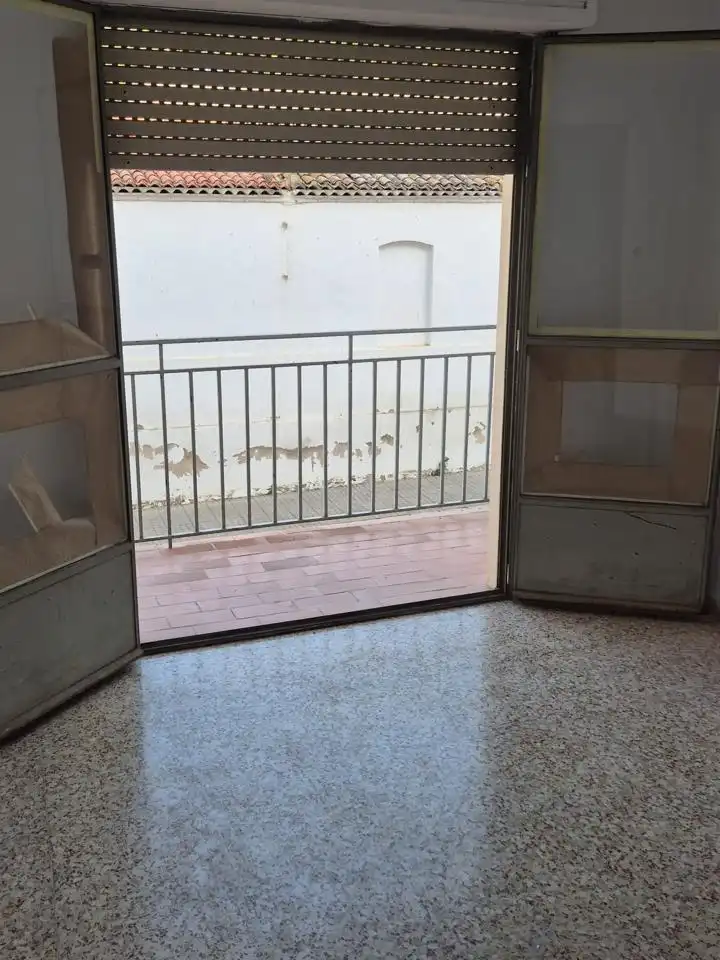 Wohnung zum Verkauf in Almansa mit Balkon