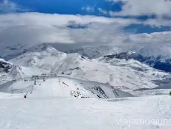 Casa con jardín en venta en Avinguda d' Alp 21, imagen 2