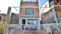 Exterior view of House or chalet for sale in Santa Coloma de Gramenet  with Air Conditioner, Heating and Private garden