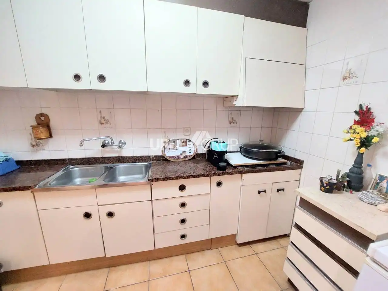 Cuina de Casa o xalet en venda en Terrassa amb Calefacció, Jardí privat i Terrassa