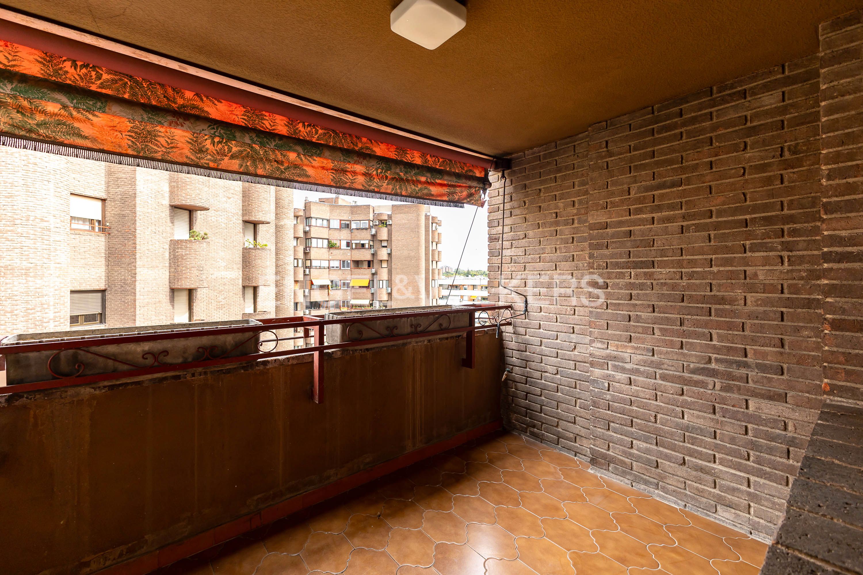 Terrassa de Apartament en venda en  Madrid Capital amb Calefacció, Parquet i Terrassa
