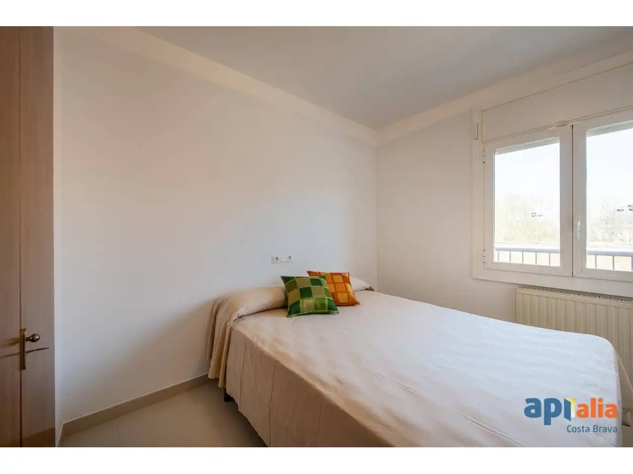 Bedroom of Apartments for sale in Girona  with Air Conditioner, Heating and Terrace