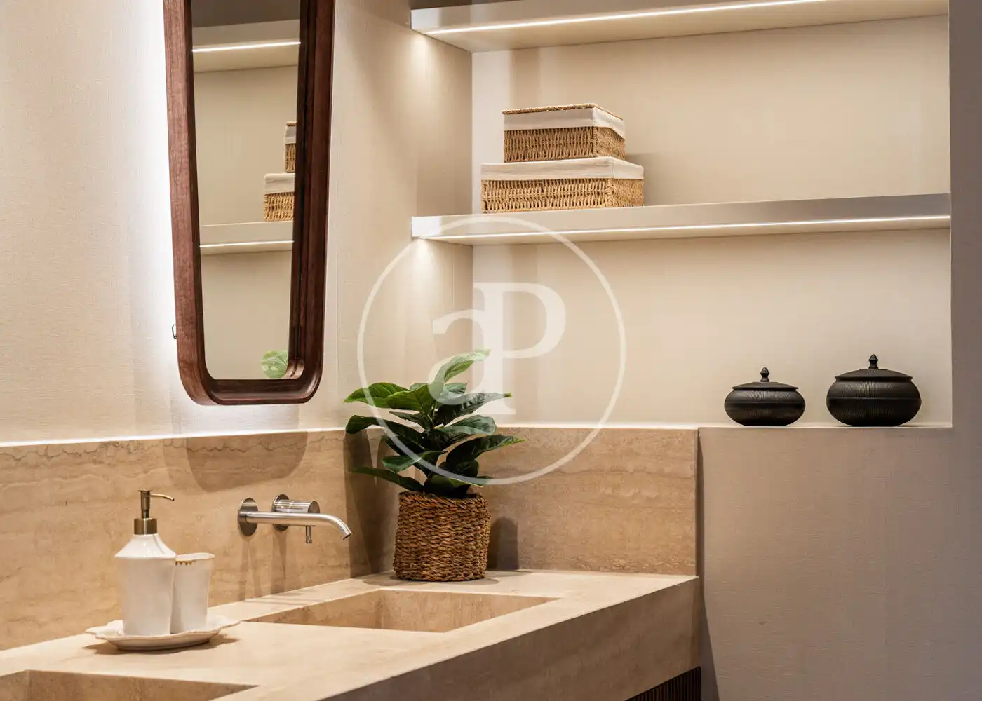 Baño de Piso en venta en  Palma de Mallorca con Aire acondicionado, Calefacción y Terraza