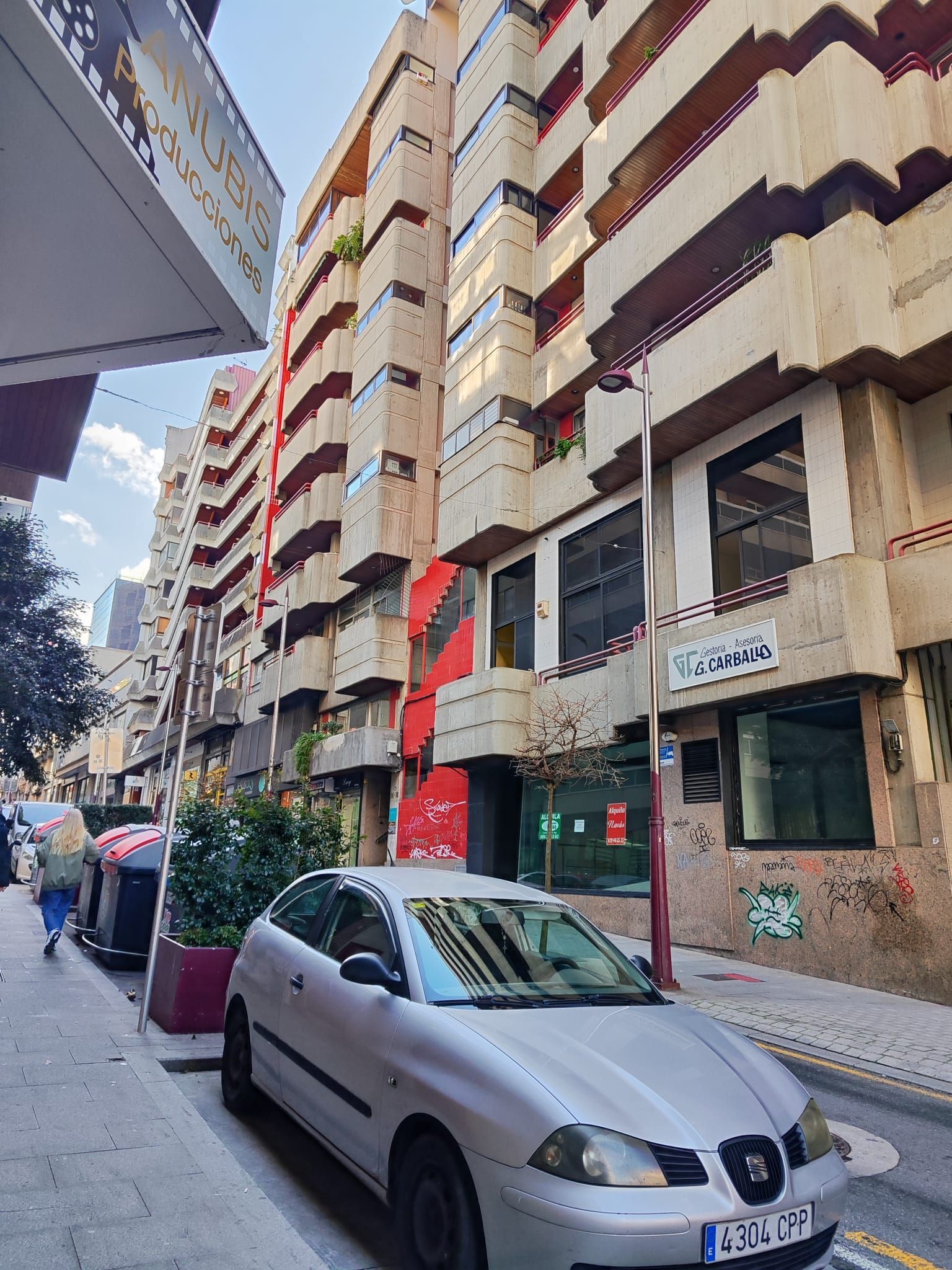 Vista exterior de Oficina en venda en Vigo  amb Calefacció i Terrassa