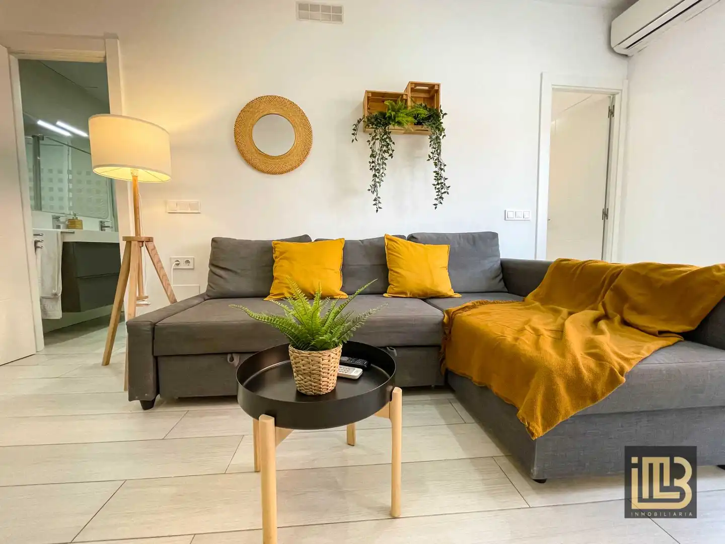 Sala de estar de Piso en venta en Málaga con Aire acondicionado, Microondas y TV