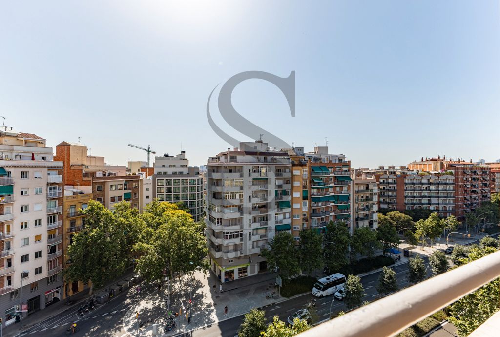 Vista exterior de Piso en venta en  Barcelona Capital con Aire acondicionado, Parquet y Horno