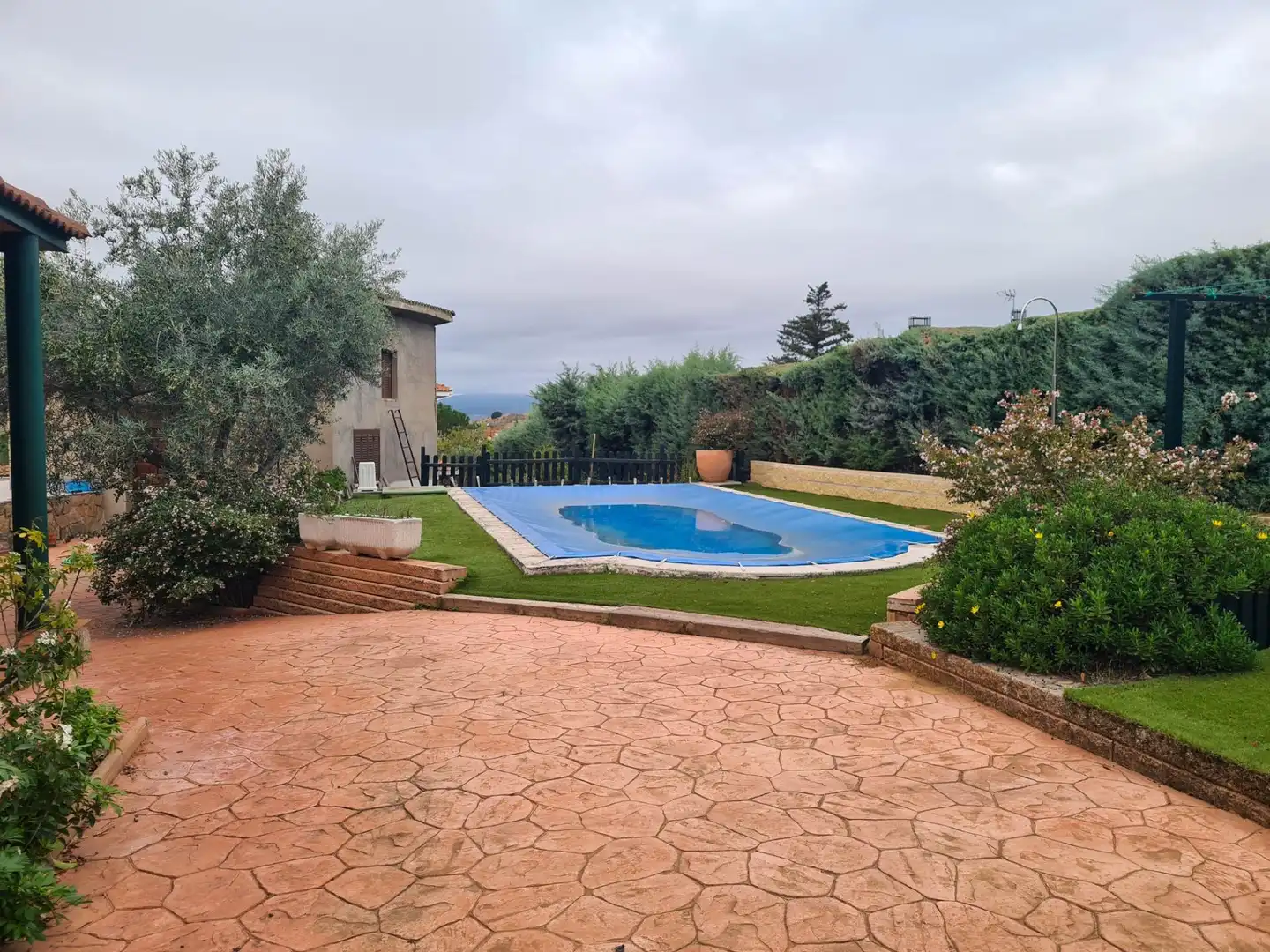 Piscina de Casa o chalet en venta en El Casar con Terraza, Trastero y Piscina
