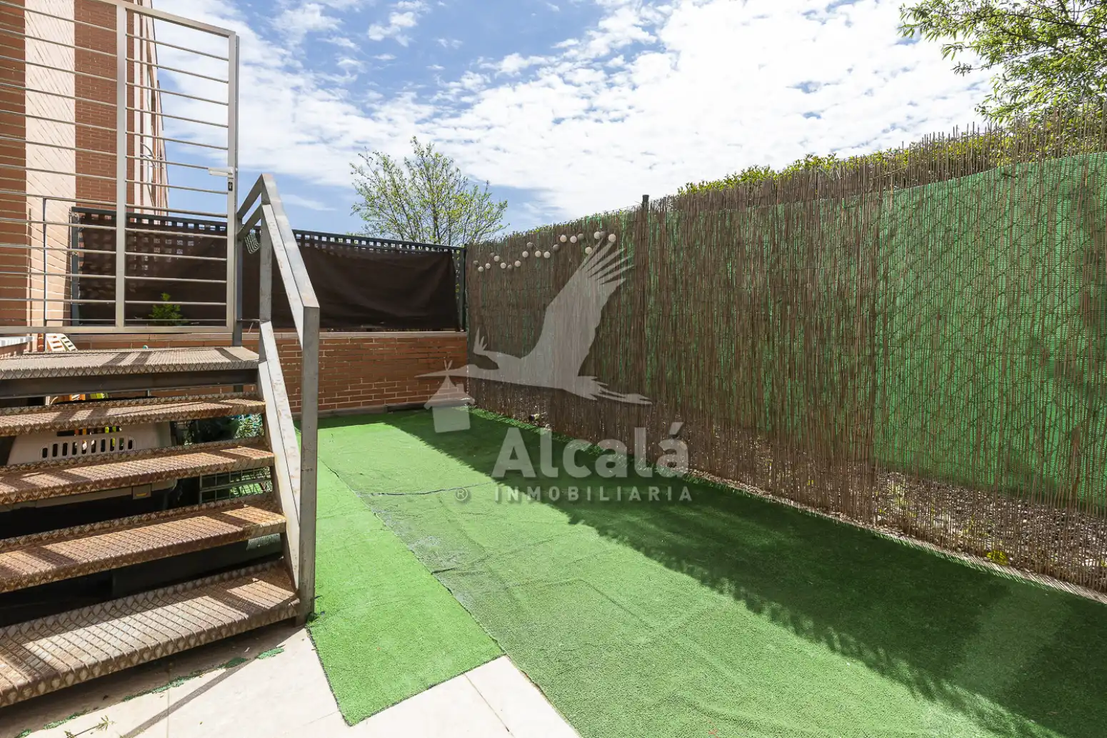 Terraza de Piso en venta en Alcalá de Henares con Aire acondicionado, Calefacción y Jardín privado