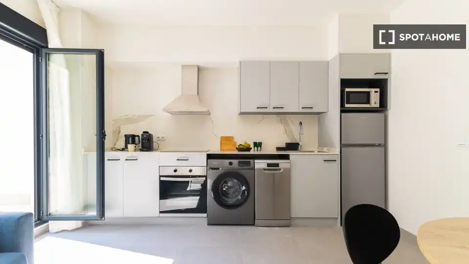 Cocina de Piso de alquiler en Valencia con Aire acondicionado, Calefacción y Amueblado