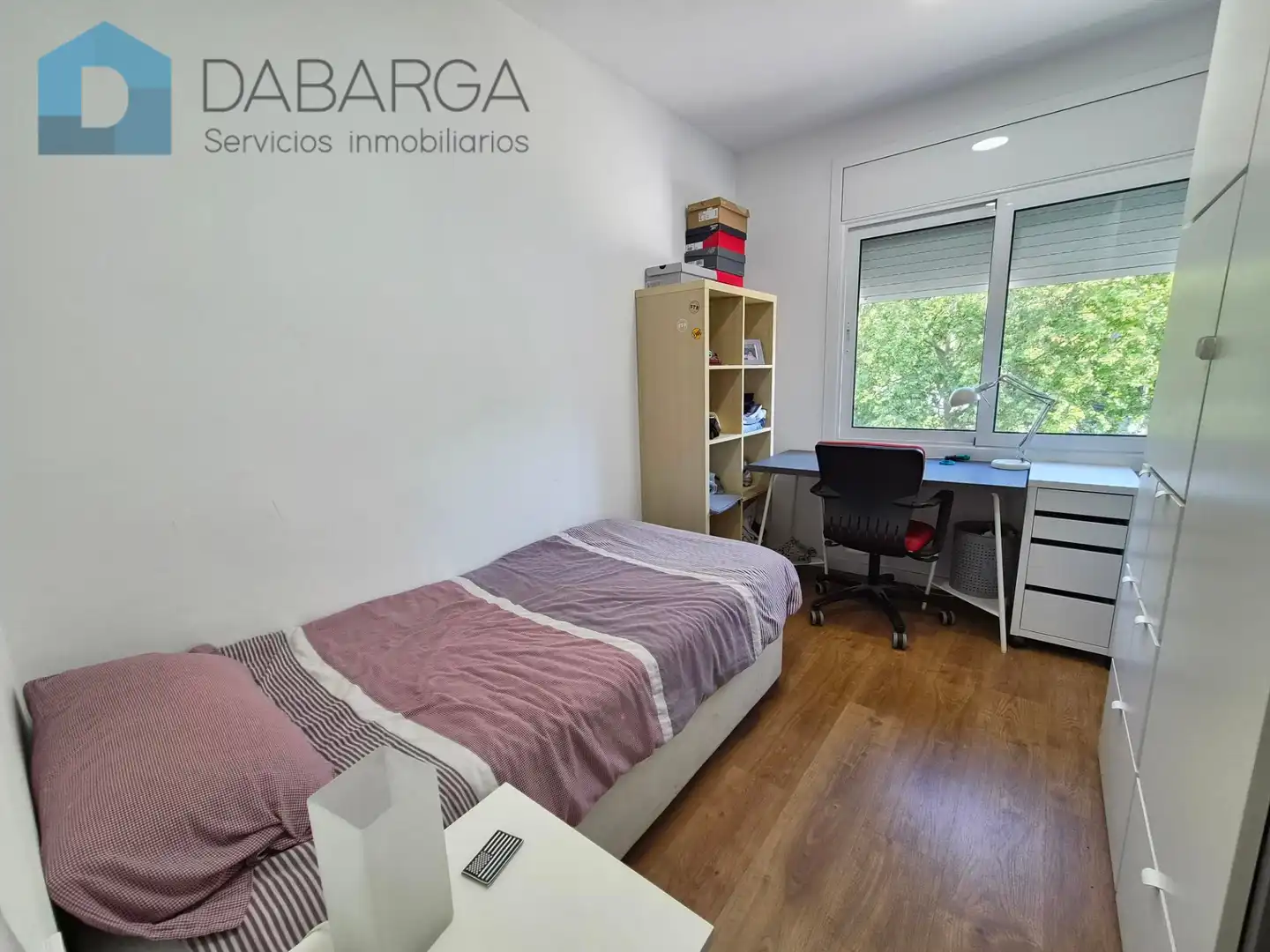 Dormitori de Casa o xalet en venda en Ripollet amb Aire condicionat, Parquet i Terrassa