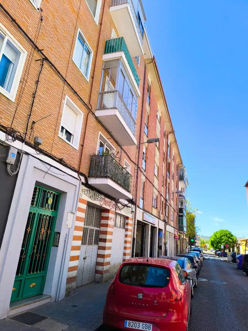 Exterior view of Flat for sale in Palencia  with Heating, Terrace and Furnished