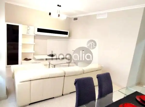 Sala d'estar de Pis de lloguer en Sevilla amb Aire condicionat i Moblat