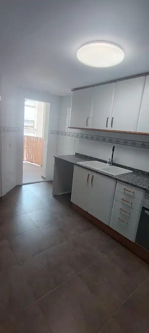 Küche von Wohnung zur Miete in Paiporta mit Balkon