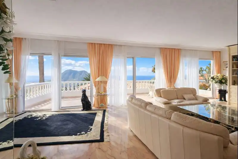 Sala de estar de Casa o chalet en venta en Arona con Jardín privado, Terraza y Piscina