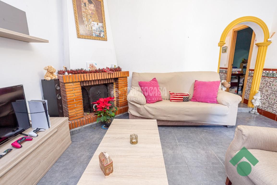 Casa adosada en venta en La Granja - La Colina - Los Pastores