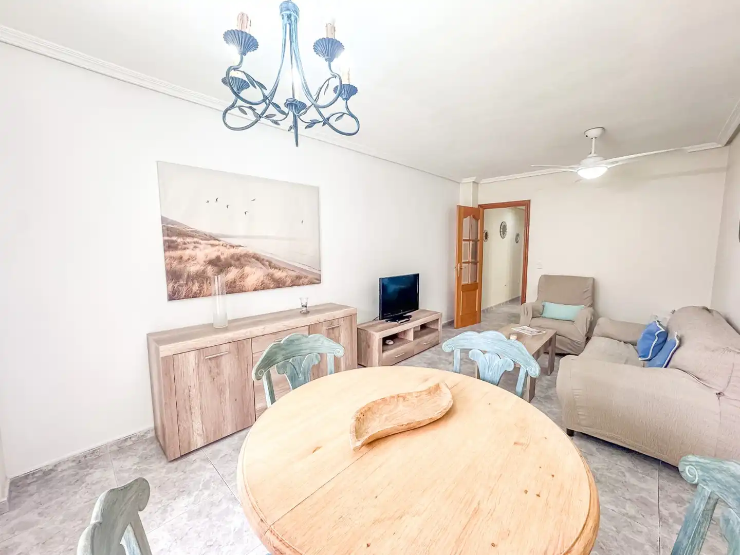 Sala de estar de Apartamento de alquiler en Santa Pola con Terraza, Piscina y Amueblado