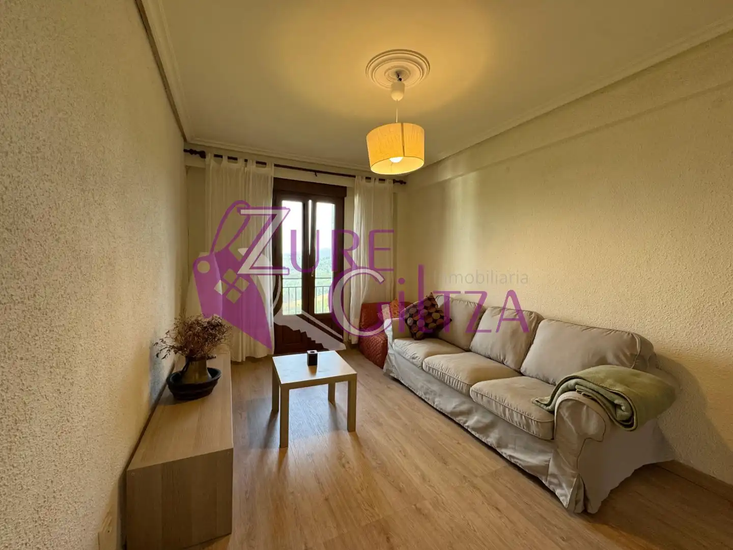 Living room of Flat for sale in Elgeta  with Heating and Furnished
