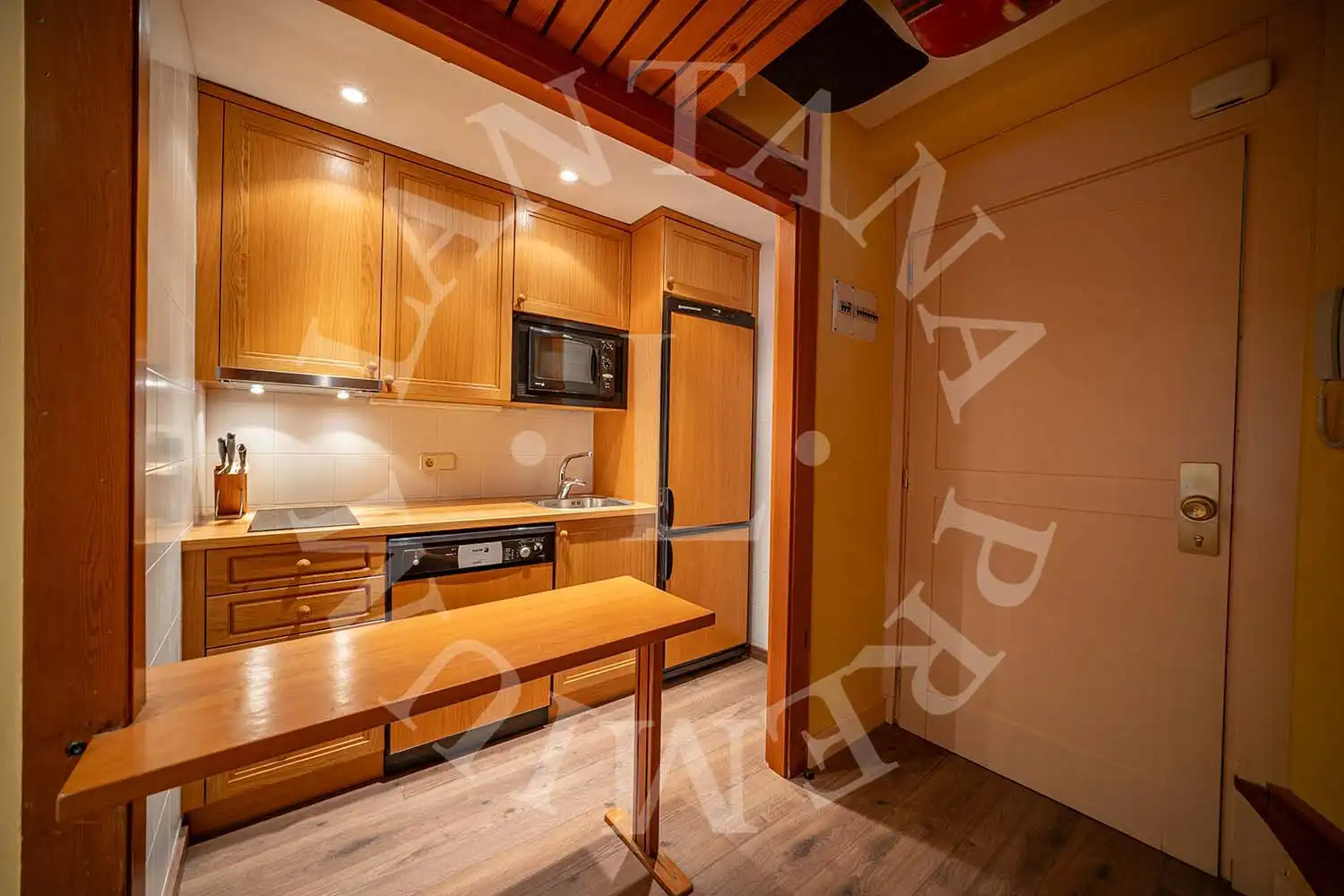 Cocina de Apartamento en venta en Naut Aran con Calefacción, Parquet y Amueblado