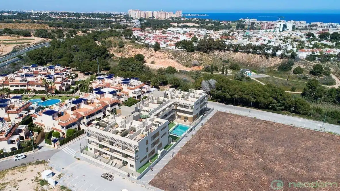 Vista exterior de Pis en venda en Pilar de la Horadada amb Aire condicionat, Calefacció i Terrassa