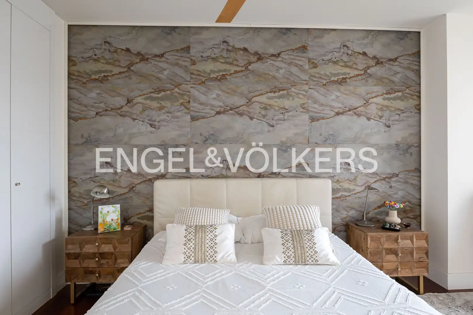 Bedroom of Duplexes for sale in La Moraleja  with Air Conditioner, Heating and Terrace