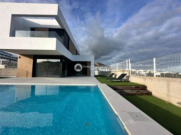 Xalet amb piscina en venda a Balcón de Finestrat - Terra Marina