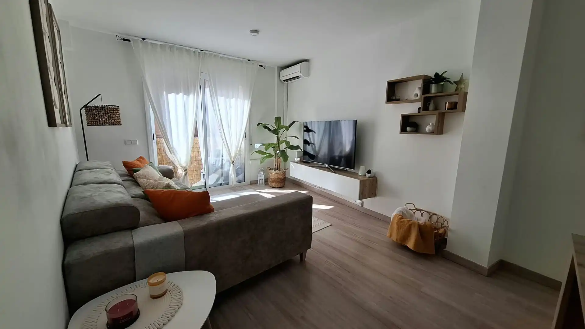 Living room of Flat for sale in Vallirana  with Air Conditioner, Heating and Terrace