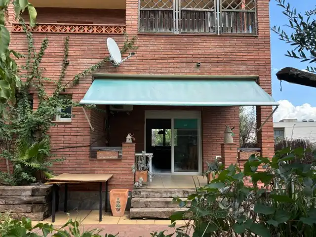 Casa amb jardí en venda a Sant Andreu de la Barca, imagen 2