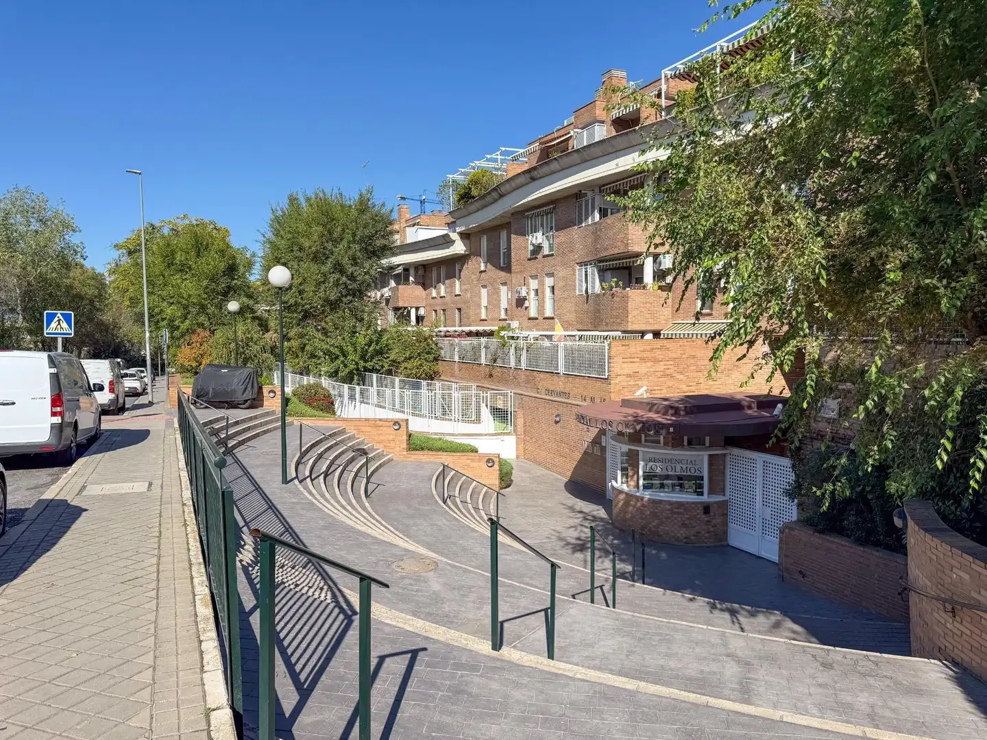 Vista exterior de Pis en venda en Rozas Centro