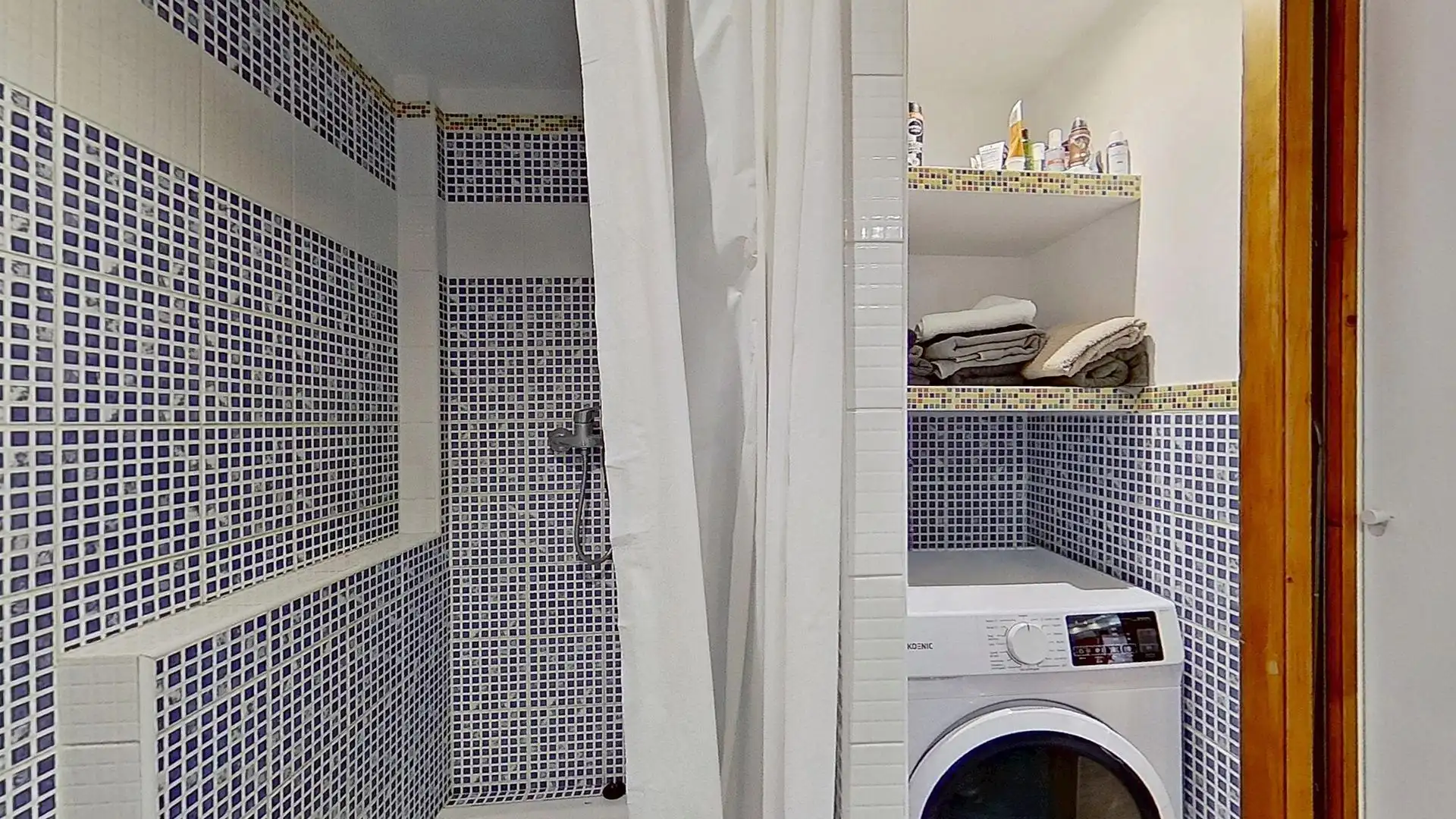 Badezimmer von Wohnung zum Verkauf in  Palma de Mallorca mit Klimaanlage, Möbliert und Balkon