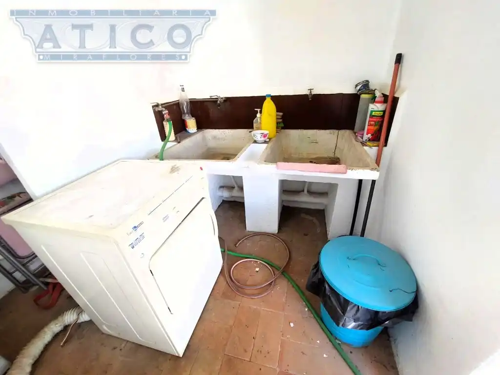 Houses for sale in Sevilla  with Air Conditioner and Terrace