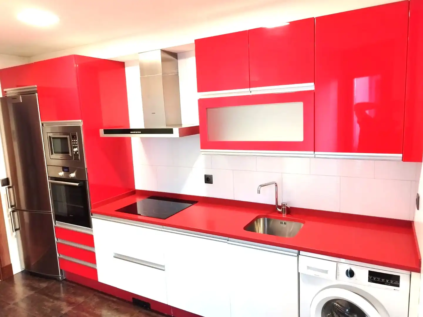 Kitchen of Flat for rent in Vigo   with Parquet flooring