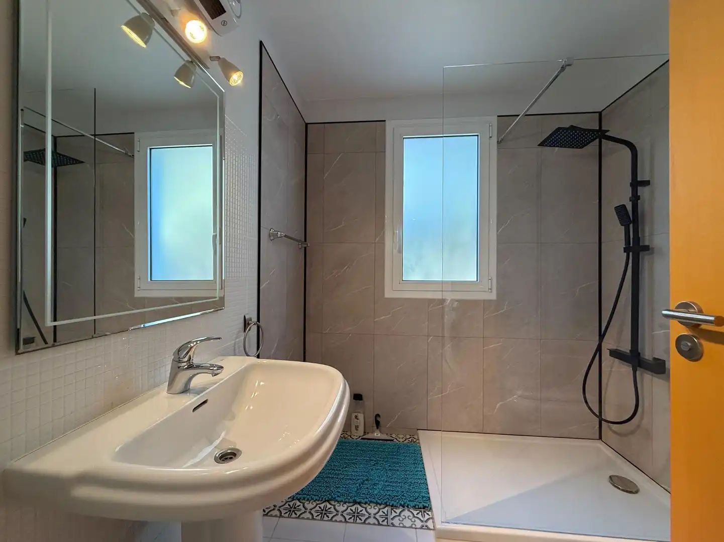 Badezimmer von Haus oder Chalet zum Verkauf in Sant Feliu de Guíxols mit Heizung, Terrasse und Abstellraum