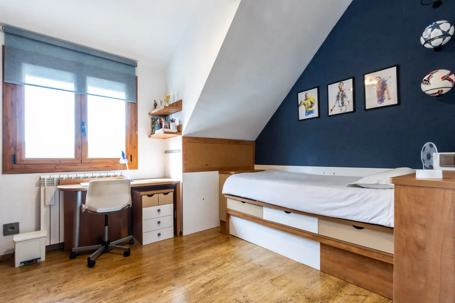 Dormitori de Casa o xalet en venda en Matadepera amb Calefacció, Parquet i Terrassa